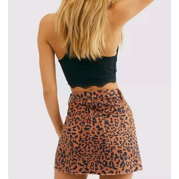 FREE PEOPLE Animal Print Mini Skirt size 25 - Picture 7 of 12